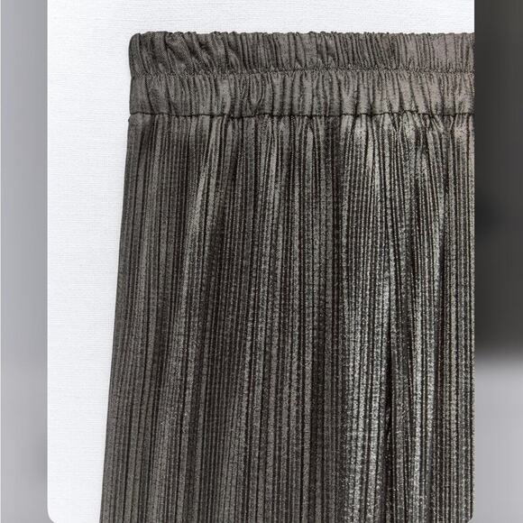 Zara PLEATED FOIL PANTS Size Medium - Picture 8 of 13